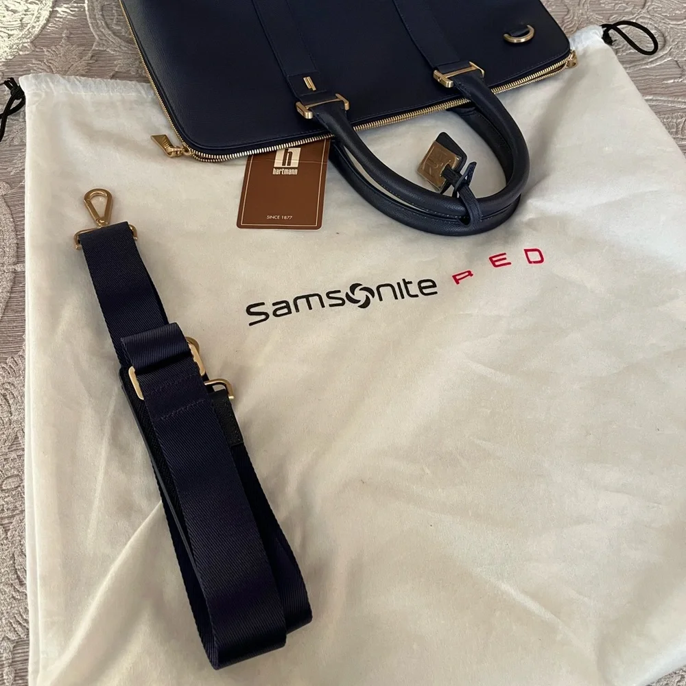 NWOT Hartmann since1877creates luxurious leather travel bags.Navy Slim Briefcase - Picture 15 of 15